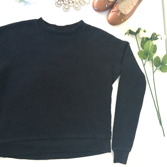 Topshop Sweaters - TOPSHOP Black Quilted Sweatshirt